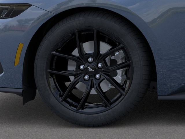 Ford Mustang Vehicle Full-screen Gallery Image 19