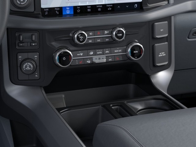 Ford F-150 Vehicle Full-screen Gallery Image 15