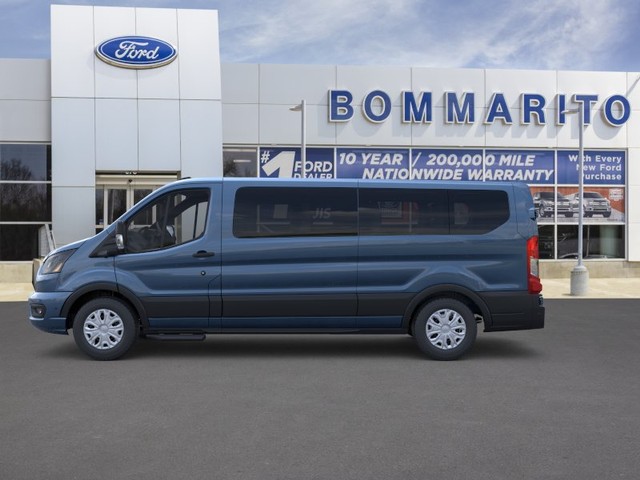 Ford Transit Passenger Wagon Vehicle Image 03