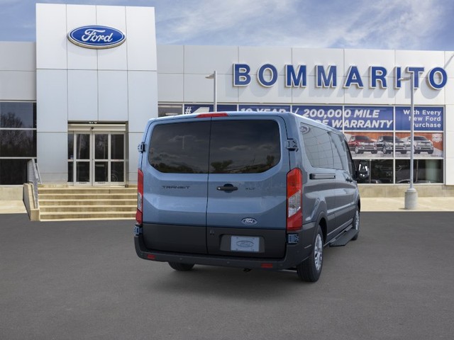 Ford Transit Passenger Wagon Vehicle Image 08
