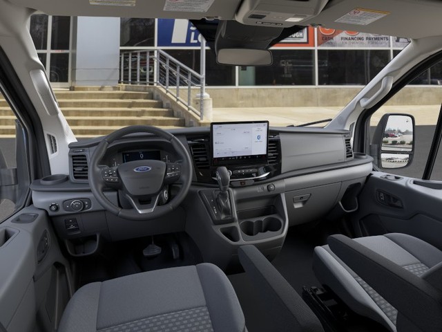 Ford Transit Passenger Wagon Vehicle Image 09