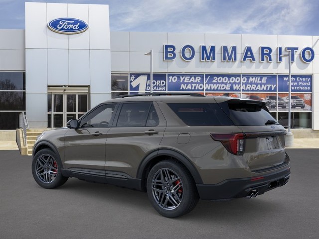Ford Explorer Vehicle Full-screen Gallery Image 4