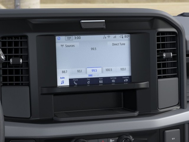 Ford Super Duty F-450 DRW Vehicle Full-screen Gallery Image 14