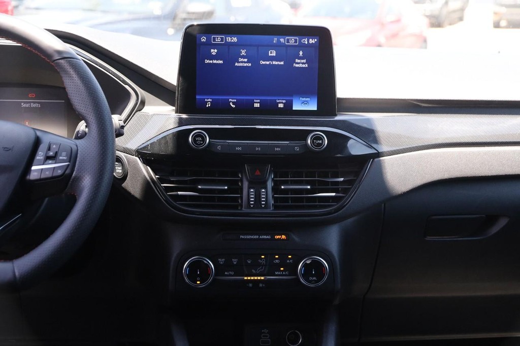Ford Escape Vehicle Full-screen Gallery Image 23