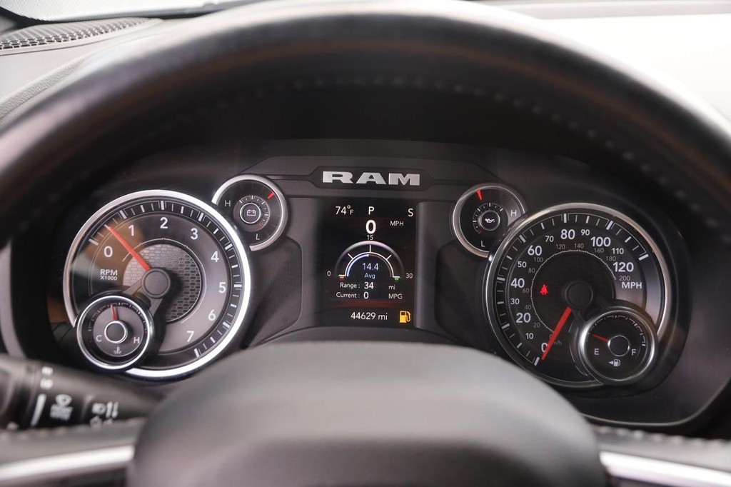 Ram 1500 Vehicle Image 13