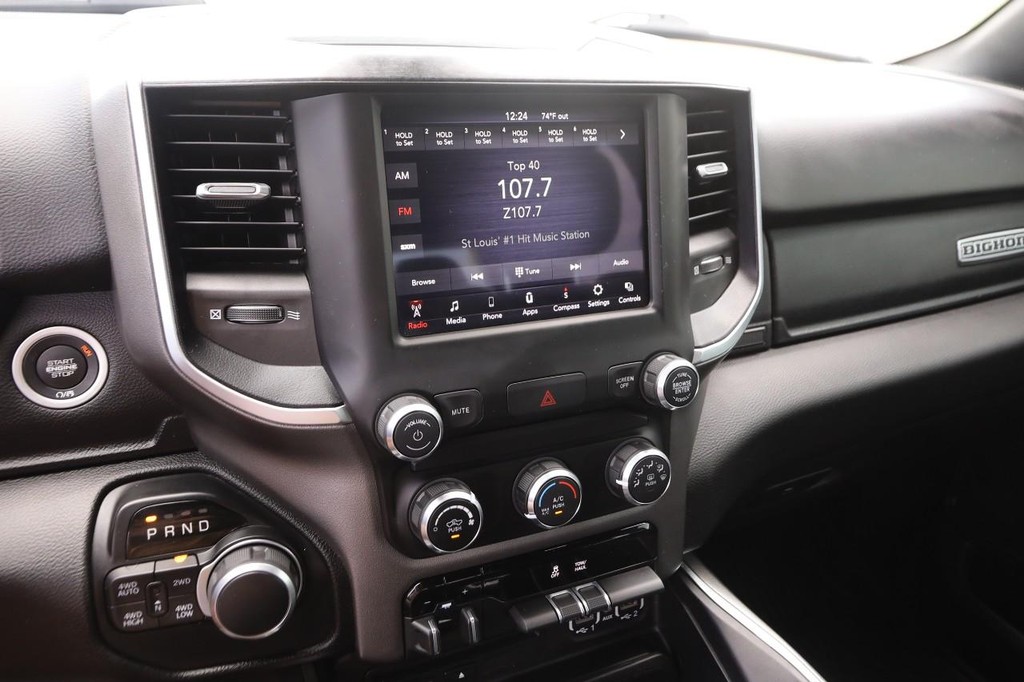 Ram 1500 Vehicle Image 16