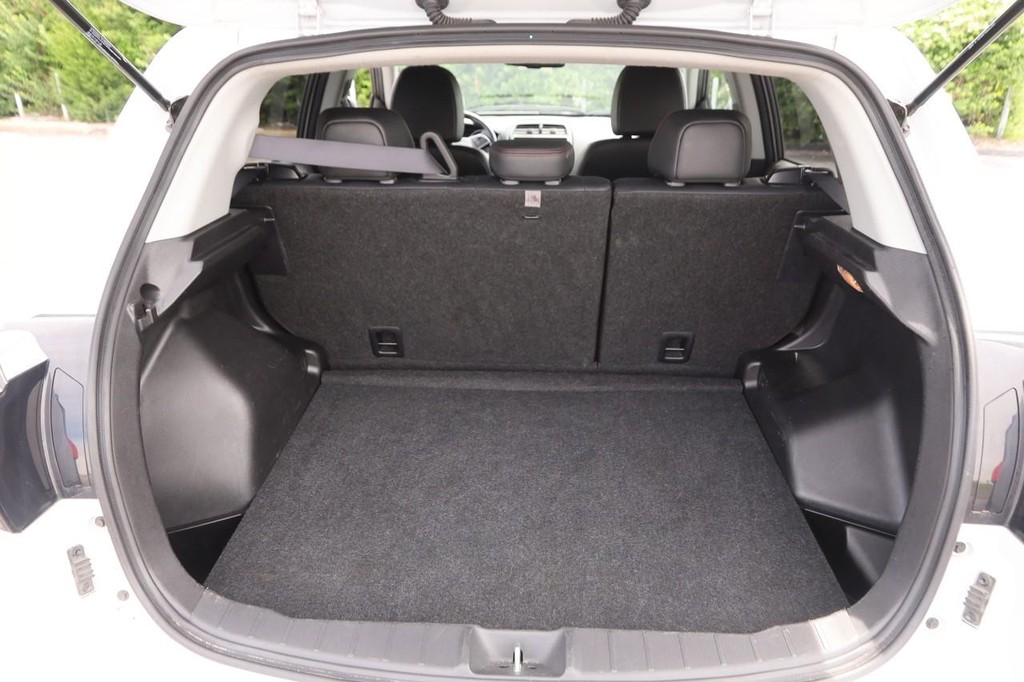 Mitsubishi Outlander Sport Vehicle Image 07