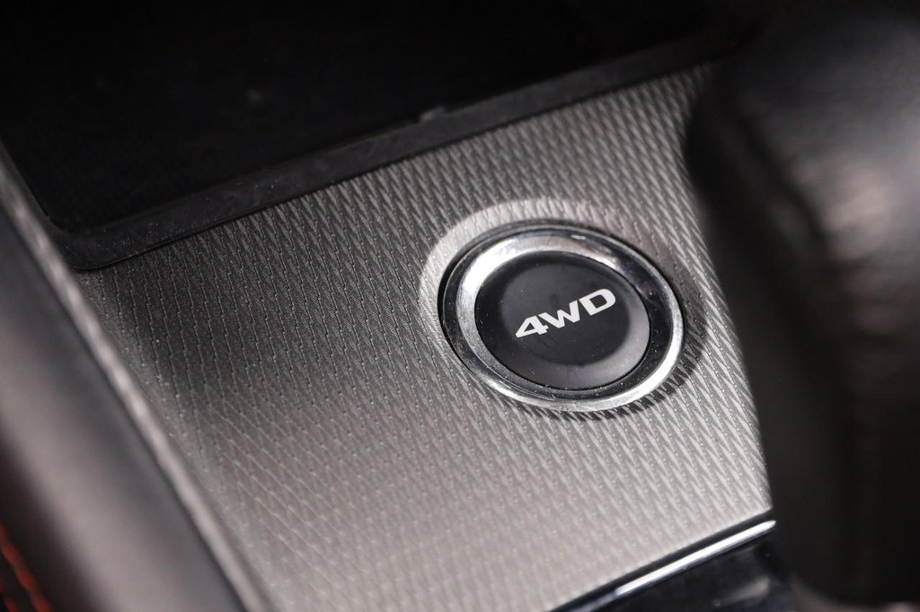 Mitsubishi Outlander Sport Vehicle Image 20