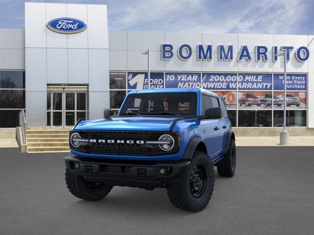 Ford Bronco Vehicle Full-screen Gallery Image 2