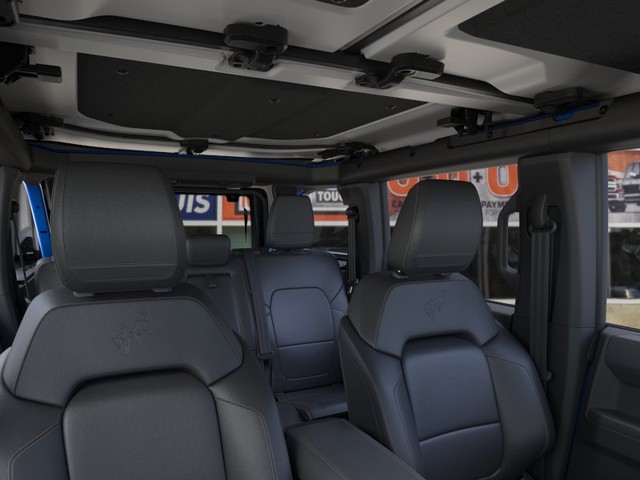 Ford Bronco Vehicle Full-screen Gallery Image 12