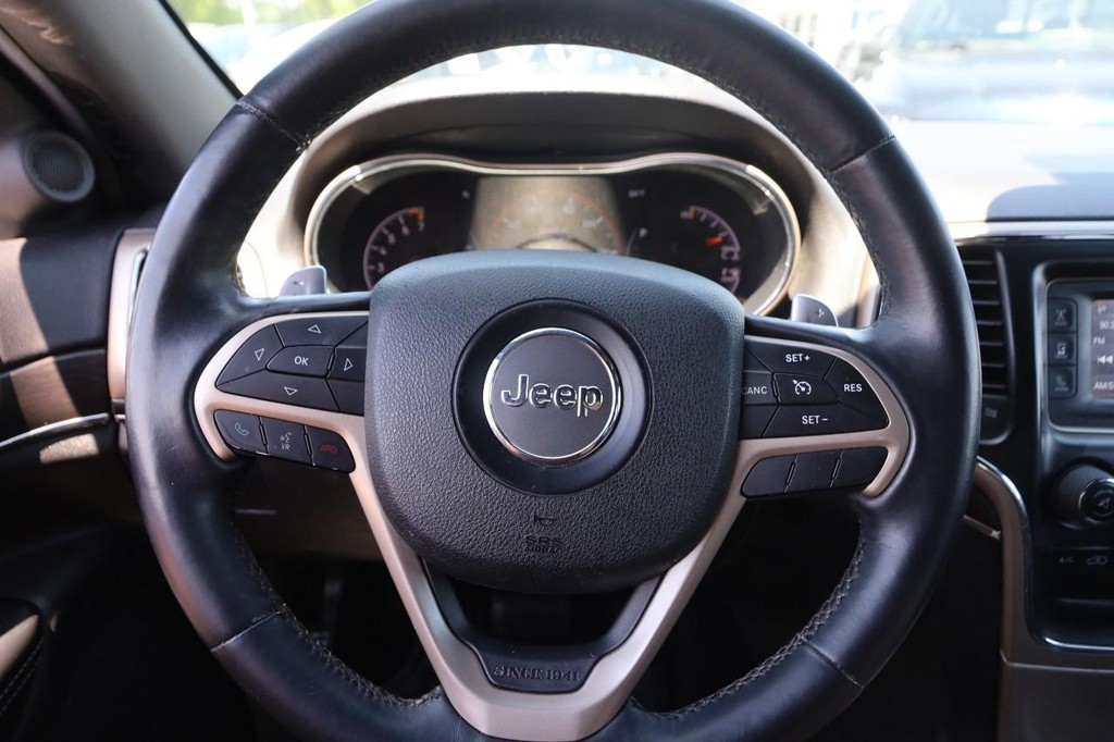 Jeep Grand Cherokee Vehicle Full-screen Gallery Image 11