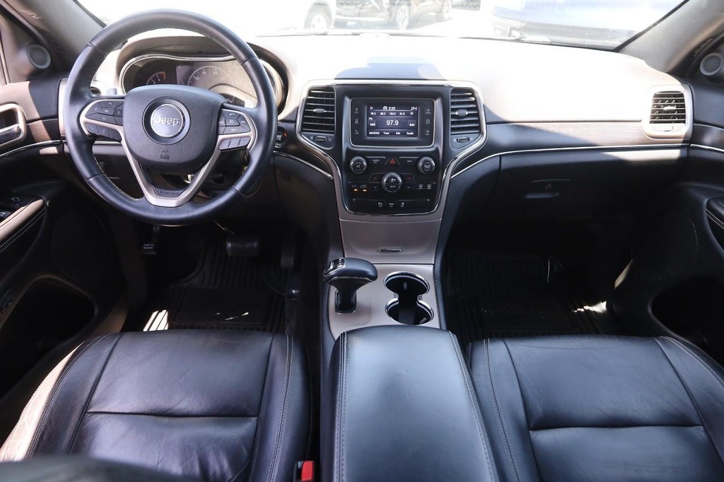 Jeep Grand Cherokee Vehicle Full-screen Gallery Image 21