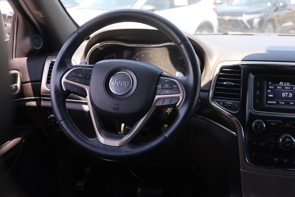 Jeep Grand Cherokee Vehicle Full-screen Gallery Image 23
