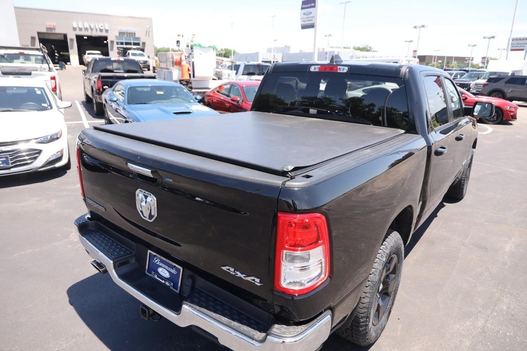 Ram 1500 Vehicle Full-screen Gallery Image 7