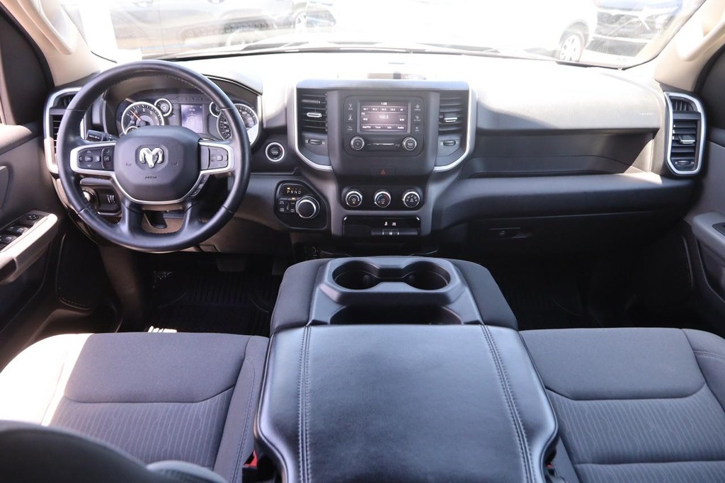 Ram 1500 Vehicle Full-screen Gallery Image 19