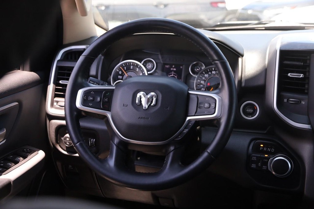 Ram 1500 Vehicle Full-screen Gallery Image 21
