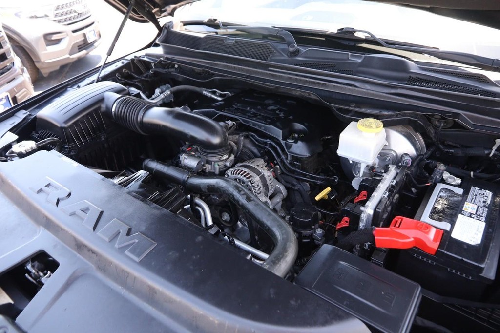 Ram 1500 Vehicle Full-screen Gallery Image 25