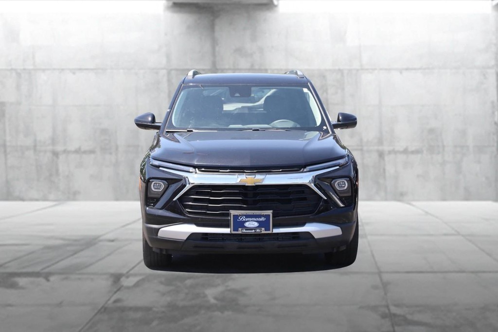 Chevrolet TrailBlazer Vehicle Full-screen Gallery Image 04