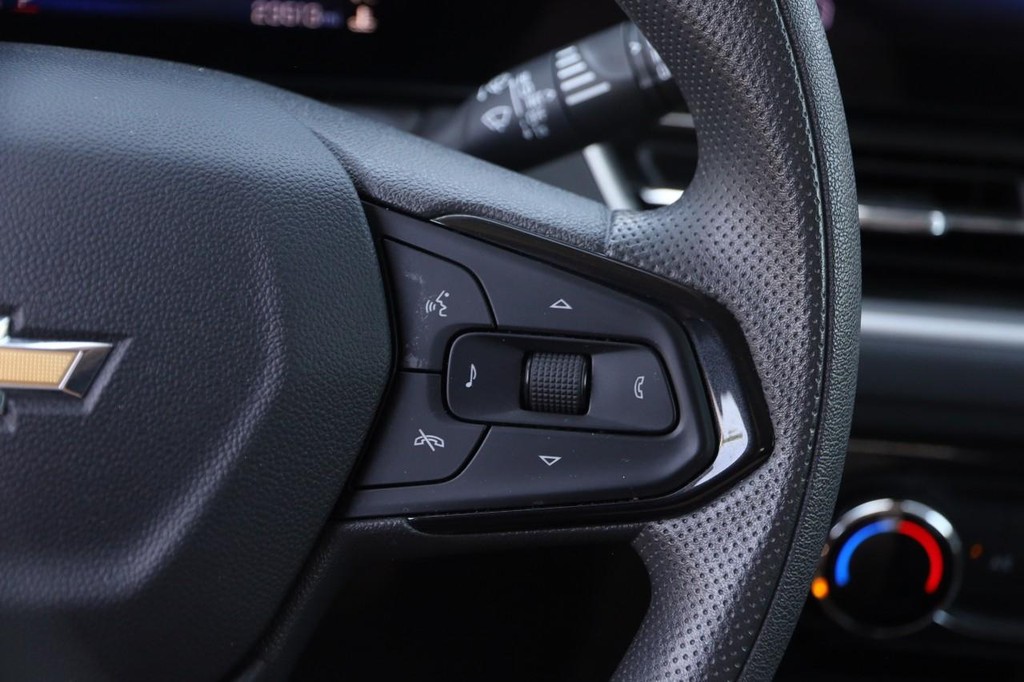 Chevrolet TrailBlazer Vehicle Full-screen Gallery Image 12
