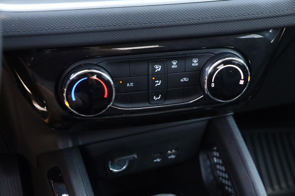 Chevrolet TrailBlazer Vehicle Full-screen Gallery Image 17