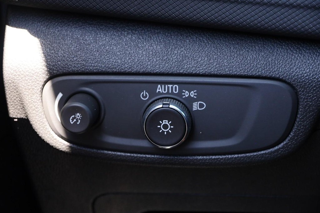Chevrolet TrailBlazer Vehicle Full-screen Gallery Image 19