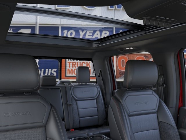 Ford F-150 Vehicle Full-screen Gallery Image 22