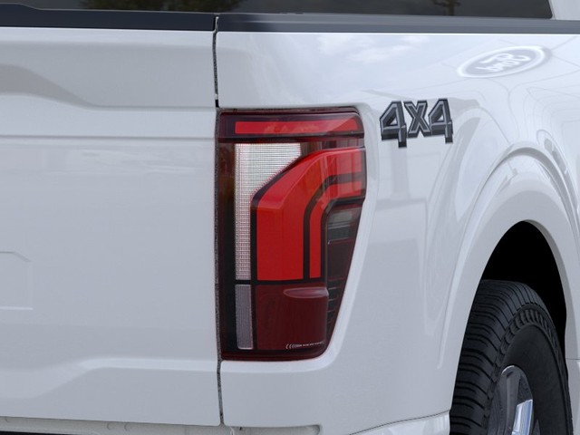 Ford F-150 Vehicle Full-screen Gallery Image 21