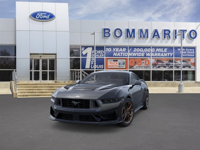 Ford Mustang Vehicle Full-screen Gallery Image 2
