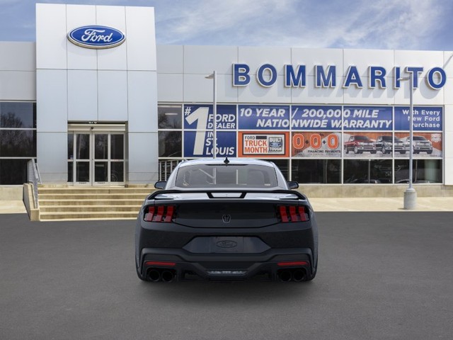 Ford Mustang Vehicle Full-screen Gallery Image 5