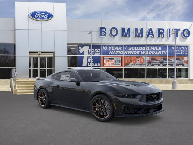 Ford Mustang Vehicle Full-screen Gallery Image 7