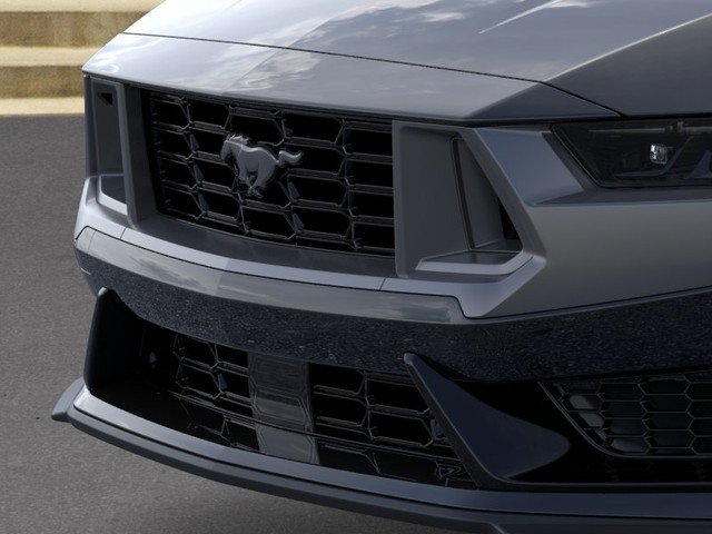 Ford Mustang Vehicle Full-screen Gallery Image 17