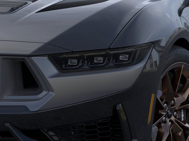 Ford Mustang Vehicle Full-screen Gallery Image 18