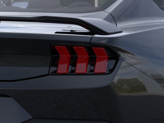 Ford Mustang Vehicle Full-screen Gallery Image 21