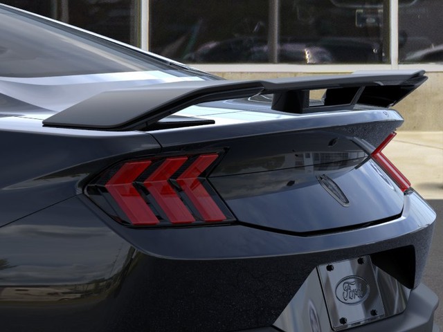 Ford Mustang Vehicle Full-screen Gallery Image 22