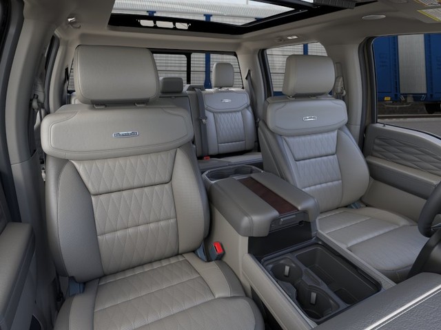 Ford Super Duty F-250 SRW Vehicle Image 10