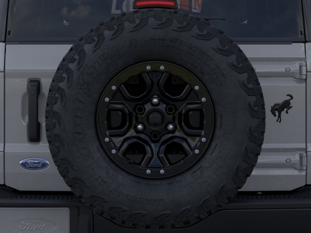 Ford Bronco Vehicle Full-screen Gallery Image 24