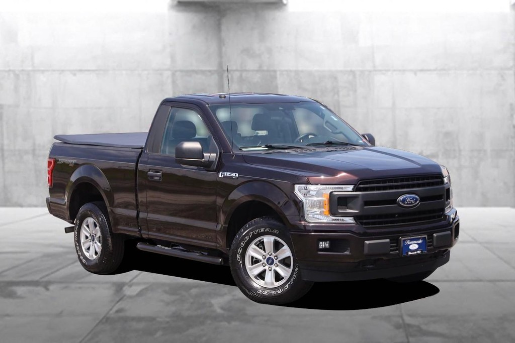 Ford F-150 Vehicle Full-screen Gallery Image 2