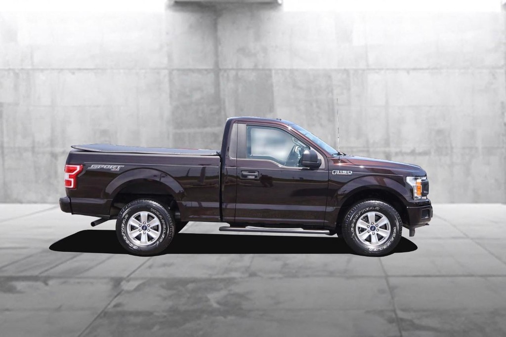 Ford F-150 Vehicle Full-screen Gallery Image 5