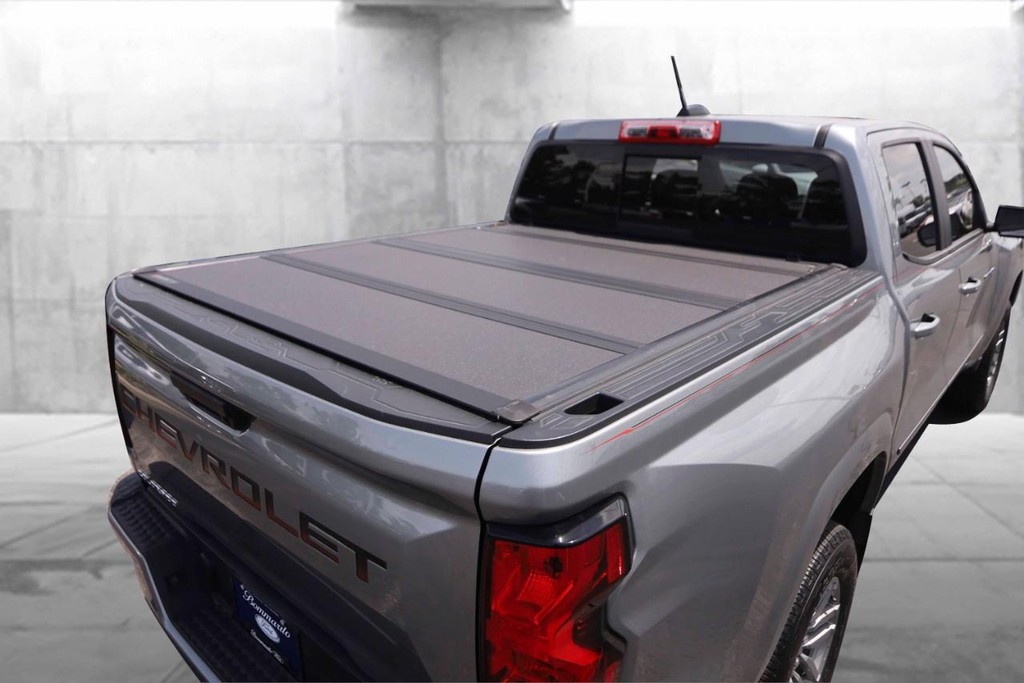 Chevrolet Colorado Vehicle Full-screen Gallery Image 07