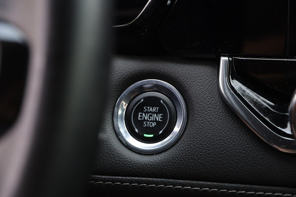 Chevrolet Colorado Vehicle Full-screen Gallery Image 14