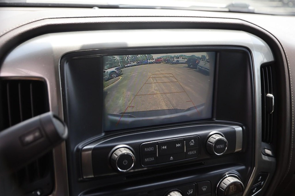 Chevrolet Silverado 1500 Vehicle Image 17