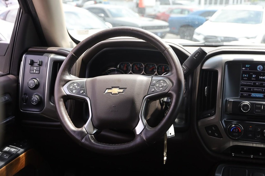 Chevrolet Silverado 1500 Vehicle Image 24