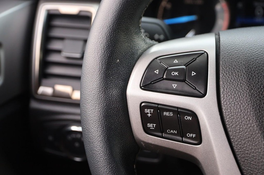 Ford Ranger Vehicle Full-screen Gallery Image 11