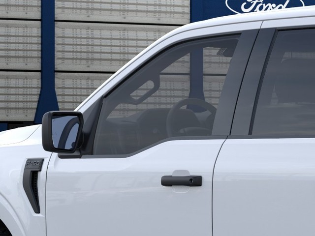 Ford F-150 Vehicle Full-screen Gallery Image 20