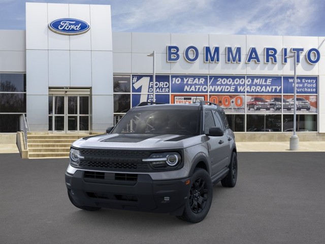 Ford Bronco Sport Vehicle Full-screen Gallery Image 2