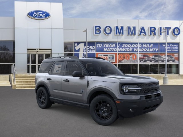 Ford Bronco Sport Vehicle Full-screen Gallery Image 7