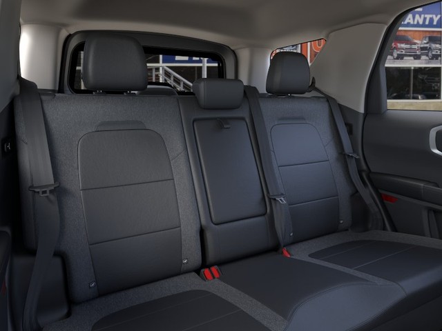 Ford Bronco Sport Vehicle Full-screen Gallery Image 11