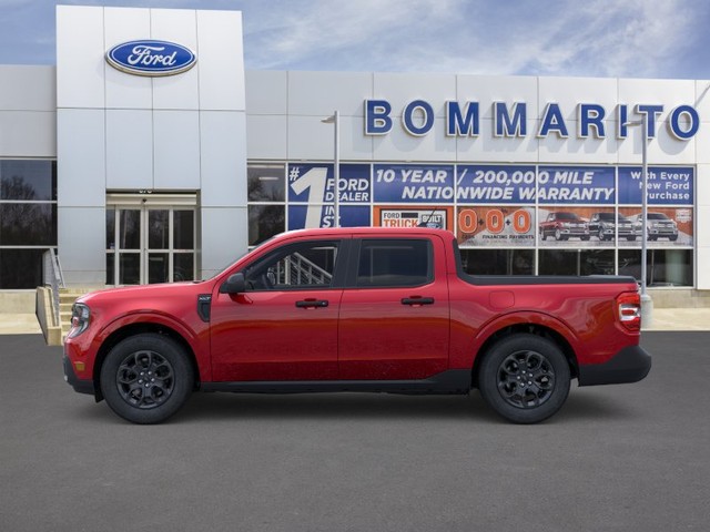 Ford Maverick Vehicle Full-screen Gallery Image 3