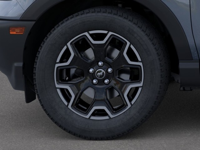 Ford Bronco Sport Vehicle Full-screen Gallery Image 19