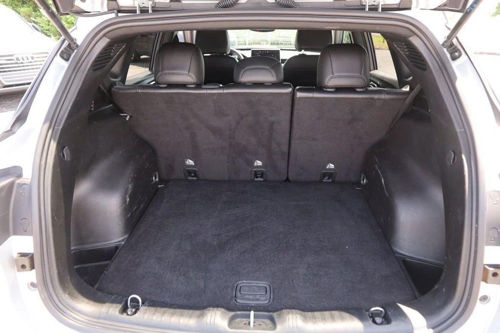 Jeep Compass Vehicle Full-screen Gallery Image 7